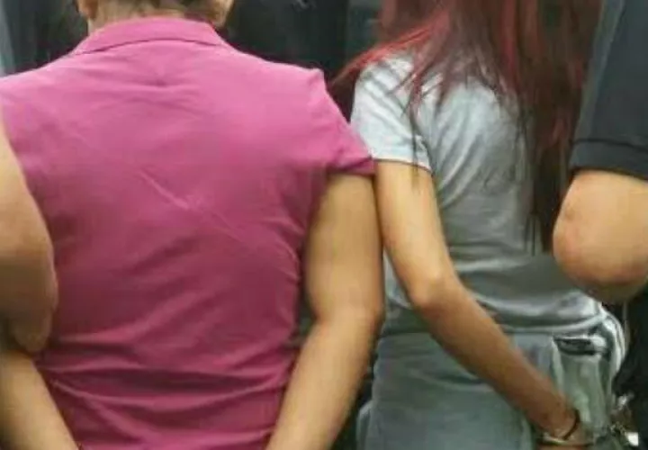 Las autoridades no descartan que hayan otras personas implicadas. 