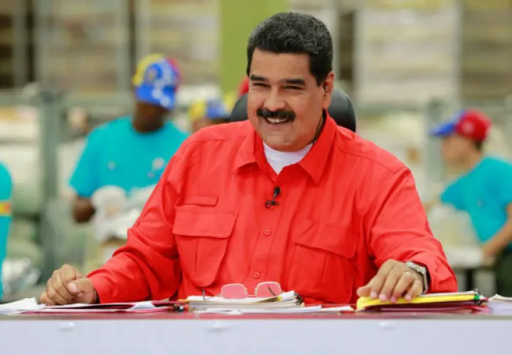 Maduro baila al ritmo de "Despacito" para promover los votos