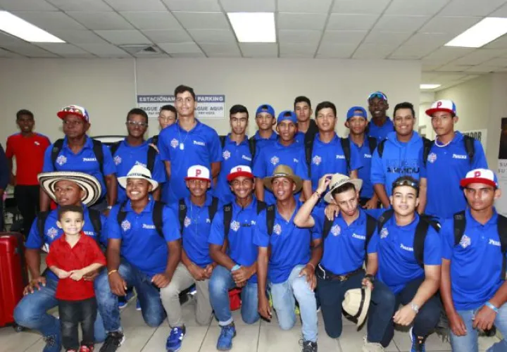 El equipo sub-15 de Panamá fue recibido en el aeropuerto. /Foto Anayansi Gamez