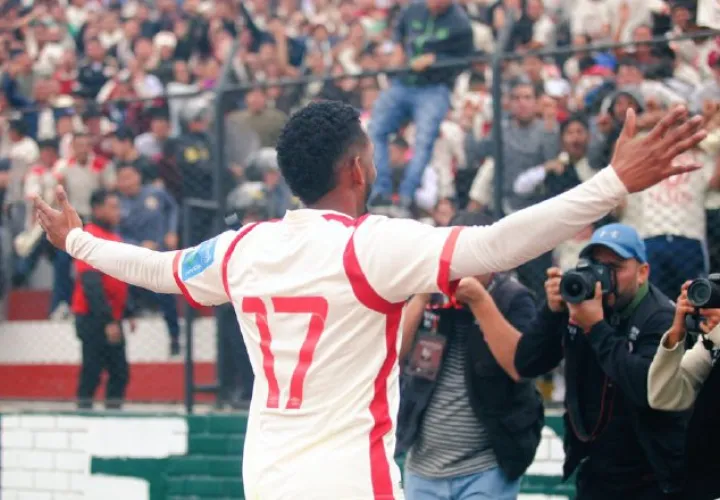 Universitario de Deportes tiene planes con Alberto Quintero, según medios peruanos. /Foto Cortesía/@Universitario