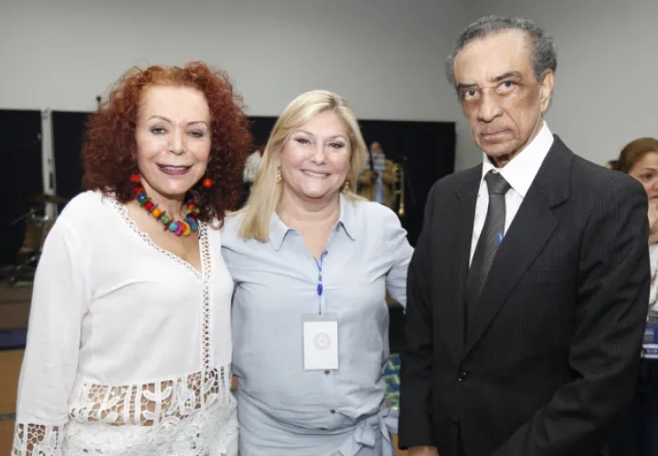 Priscilla Delgado, Orit Btesh y Justo Arroyo, el domingo.