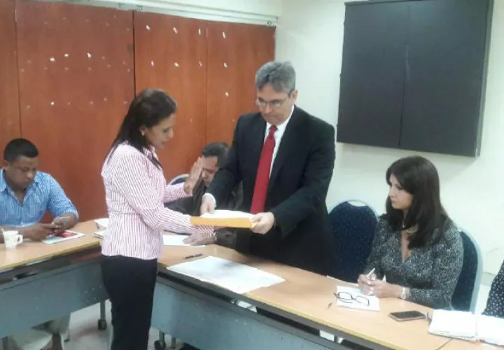 Docentes se reunieron con el defensor del pueblo /Foto Cortesía