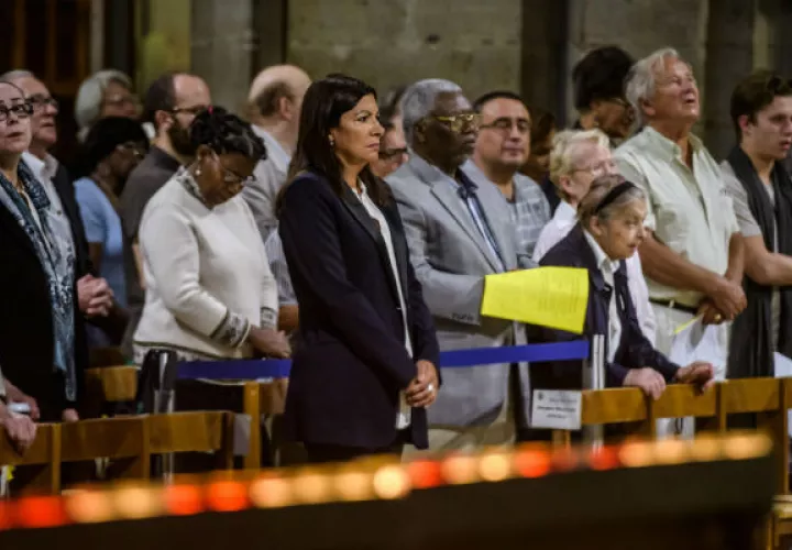 Recuerdan a las víctimas de los ataques. FOTO/AP