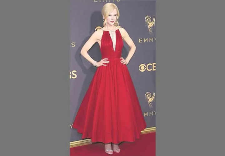 Nicole Kidman, vestido midi.