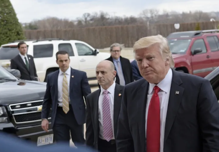 James Mattis y D. Trump. /Foto AP