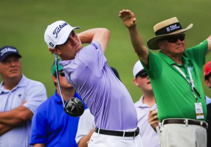 Justin Thomas en el hoyo cuatro. /Foto EFE