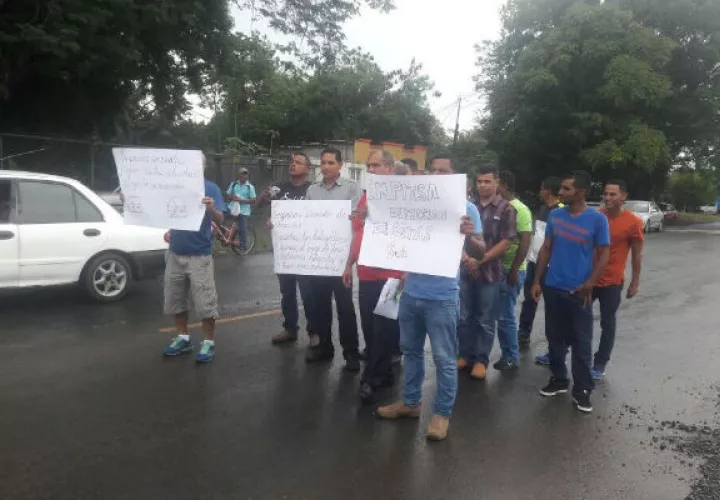 Los trabajadores dan plazo hasta el lunes para una respuesta. Foto: Víctor Eliseo Rodríguez