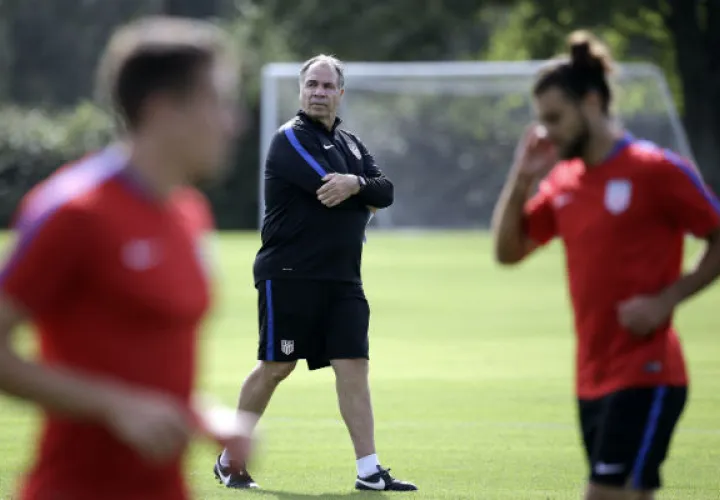 Entrenador de Estados Unidos, Bruce Arena. Foto/AP