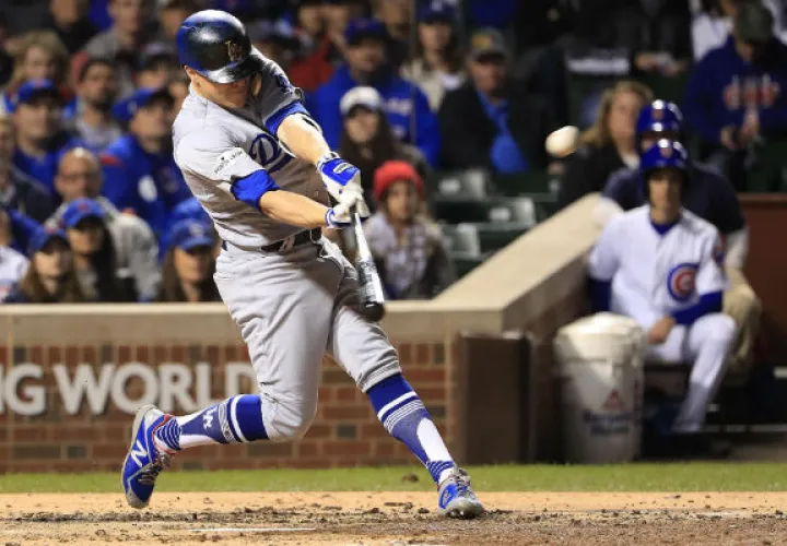 El boricua Enrique Hernández pegó tres jonrones. Foto:AP