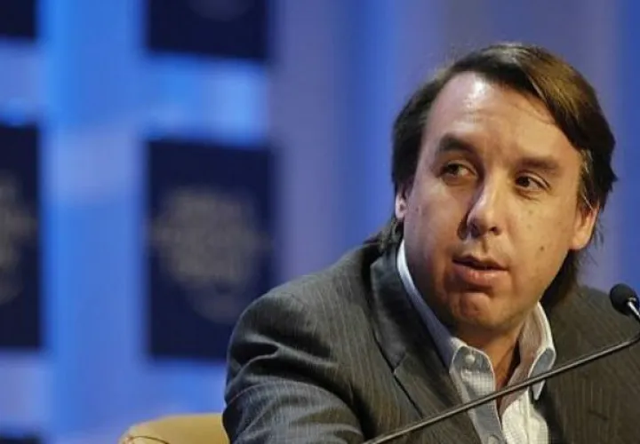 Emilio Azcárraga, director general de Televisa, anuncia que deja su puesto