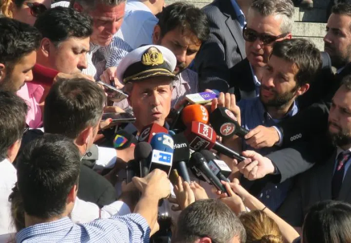 El portavoz de la Armada argentina, Enrique Balbi, reportó sobre la explosión en el submarino. /Foto EFE