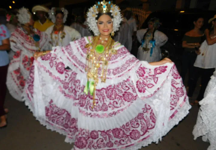Señorita 10 de Noviembre de La Villa de Los Santos. Fotos: Zenaida Vásquez.