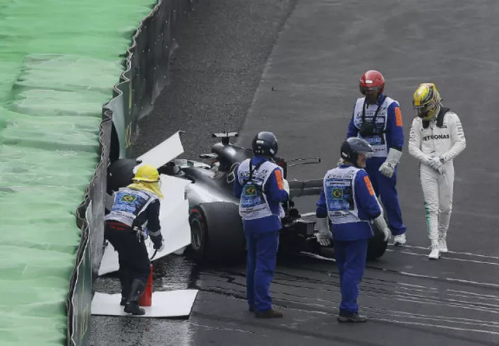 Accidente de Hamilton. Foto AP
