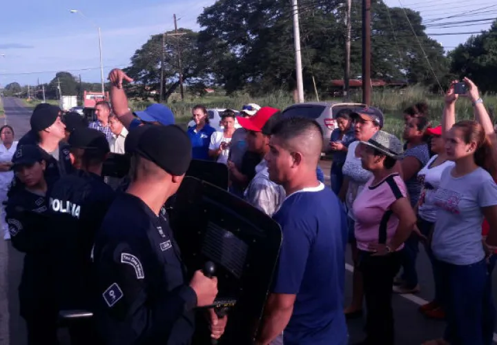 Están cansados de tanta mentira de las autoridades. Foto: Zenaida Vásquez