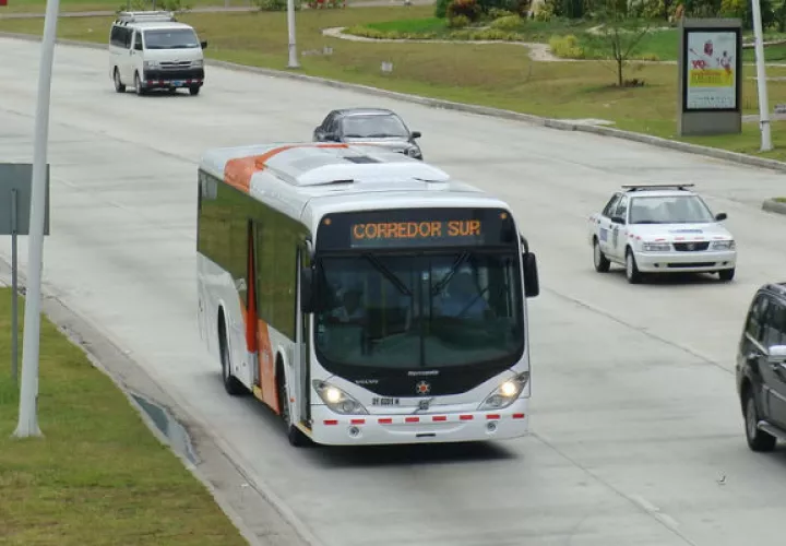 También se aprobó la inclusión de un carril exclusivo para estos buses en los corredores / Archivo.