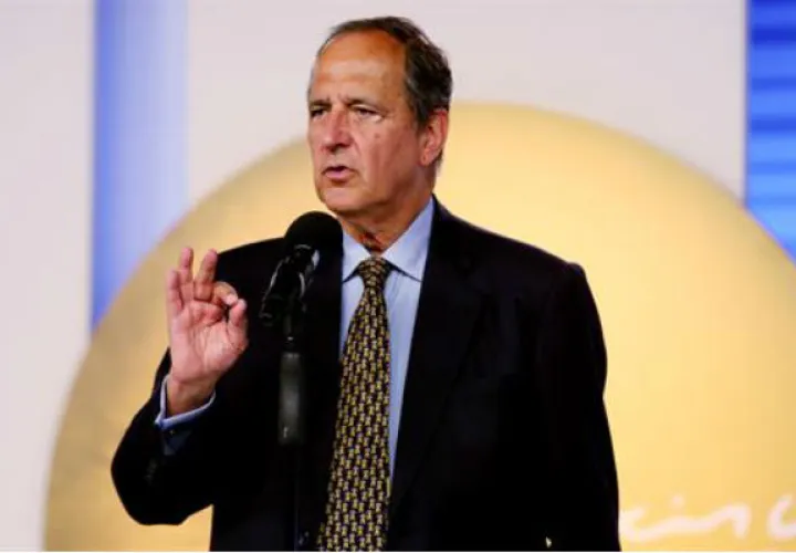 Juan Camilo Restrepo, jefe negociador del gobierno de Colombia. Foto: EFE
