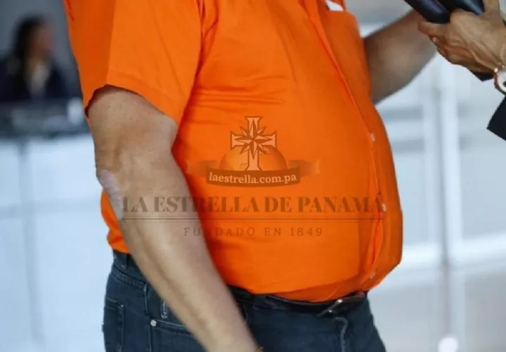 Weber no habló sobre los 'bultos' en su camisa / Foto: Albin García La Estrella de Panamá.