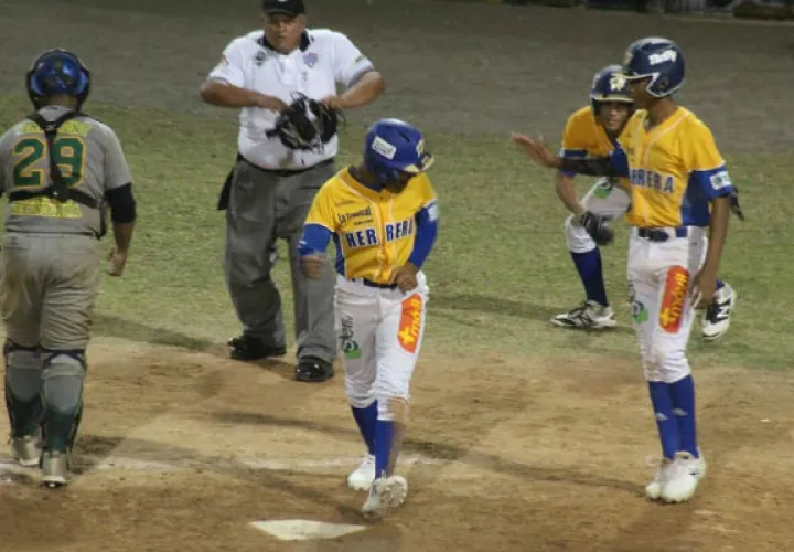 Herrera ganó un partido cerrado. Foto Fedebeis