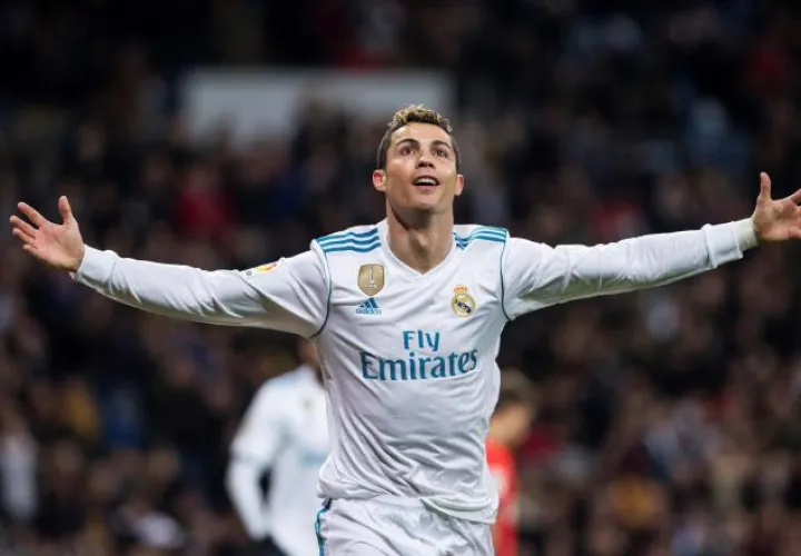 Cristiano Ronaldo festeja su gol ante Real Sociedad. /Foto EFE