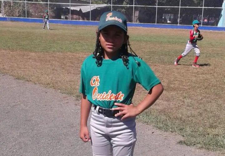 Aibys  quiere continuar jugando béisbol.