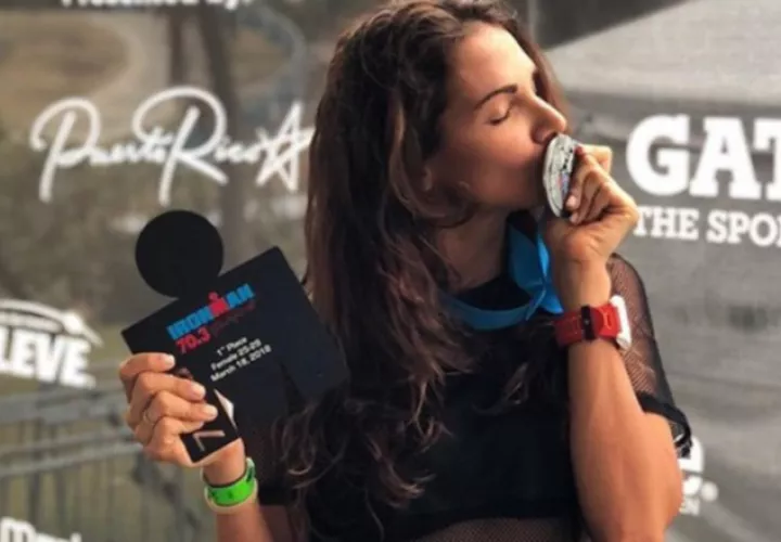 Carolina Dementiev con la medalla. /Foto Tomada/cdementiev