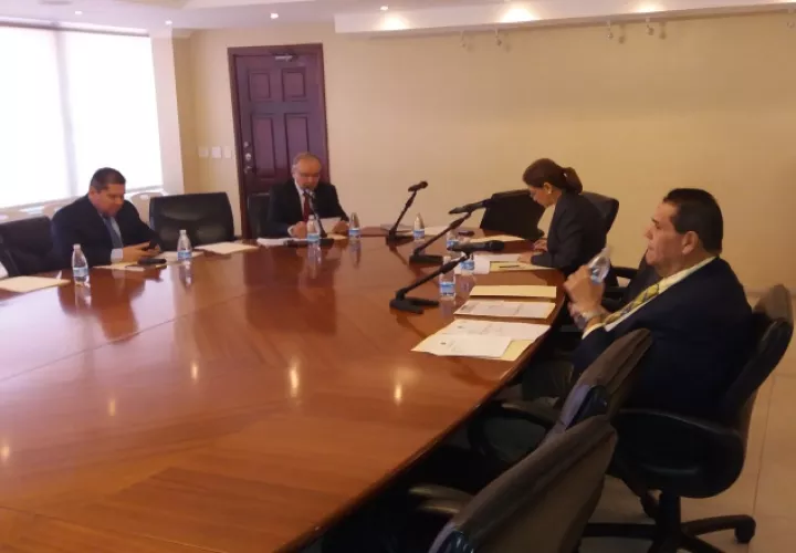 La Comisión de Credenciales  se reunirá el próximo martes a las 2:00 p.m. para analizar las denuncias que allí reposan. /Foto Luis Ávila