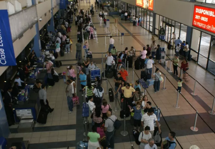 Empresarios también están interesados en negociar la entrada de más aerolíneas, ya sea por  el Aeropuerto Internacional de Tocumen o en otros. Archivo