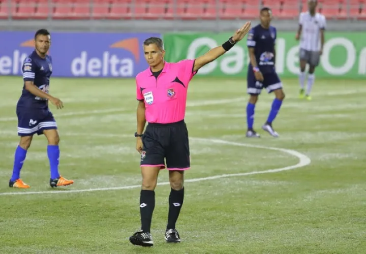 El árbitro panameño John Pittí ha estado en mundiales de categorías menores. /Foto Cortesía/Fepafut