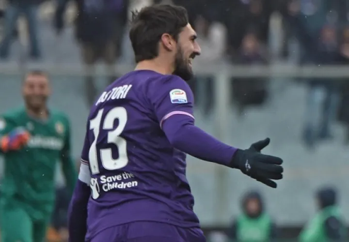 Astori también vistió la camiseta de la Roma.