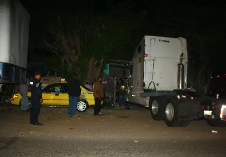 El cabezal del camión donde estaba la droga fue incautado. Foto: Eric Montenegro