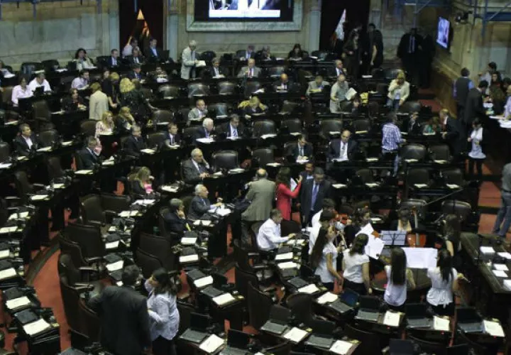 Comenzó la discusión parlamentaria para despenalizar el aborto en Argentina: Foto: EFE