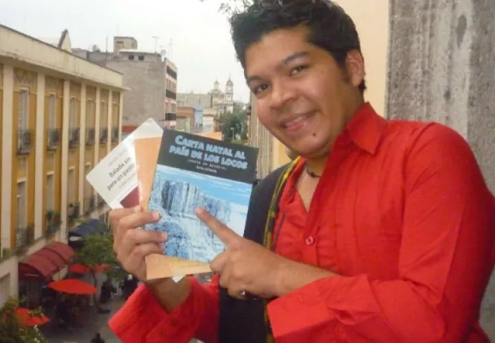 Javier Alvarado tiene una exitosa carrera literaria. Foto: Cortesía.