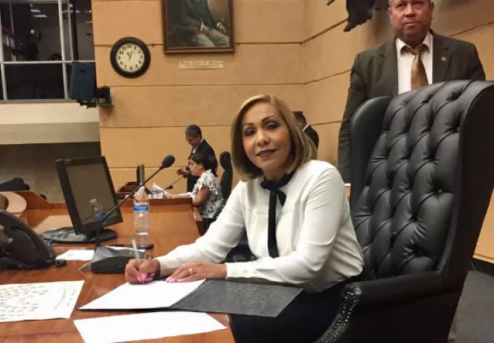 Yanibel Ábrego, presidenta de la Asamblea Nacional. 