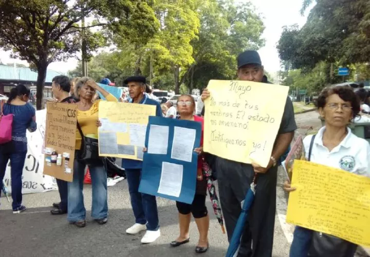 Los familiares de los afectados piden sentarse con las autoridades.