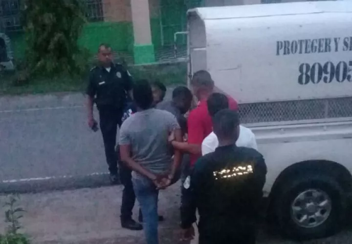 Uno de los sujetos detenidos: Foto: Zenaida Vásquez.