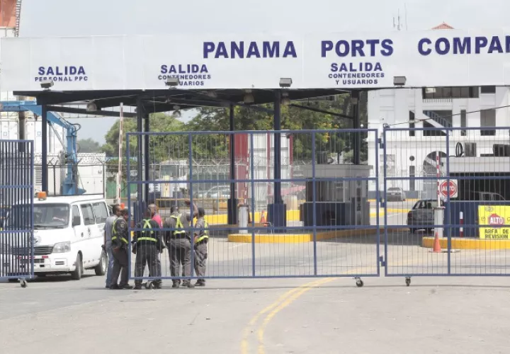 Panamá Ports Company tiene en concesión los puertos de Balboa y Cristóbal. /Foto Archivo