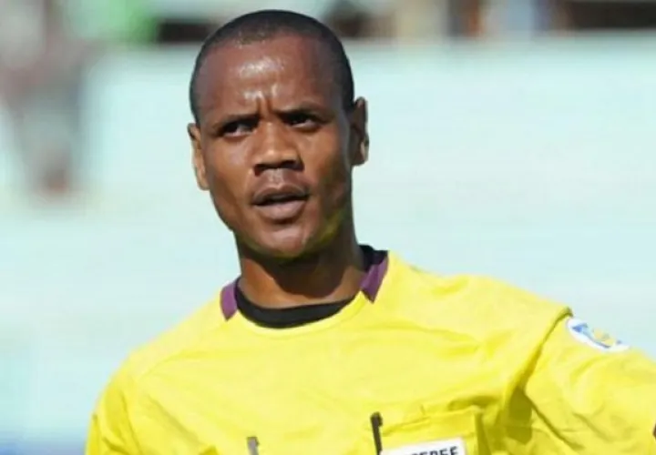  Janny Sikazwe durante un juego.