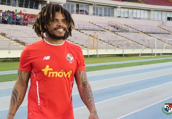 El defensa, Román Torres.