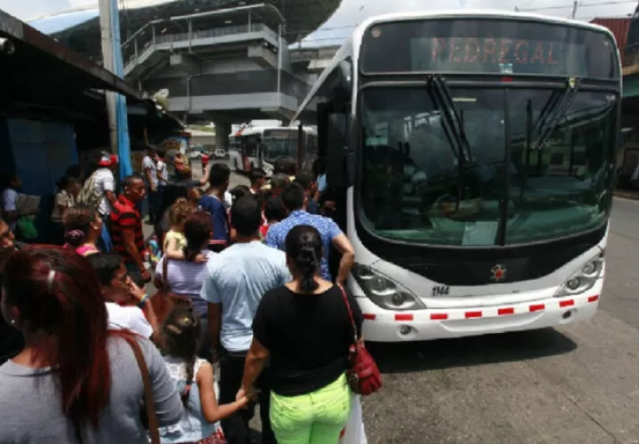 No hay orden en la salida de los buses según las rutas. /Foto: Archivo