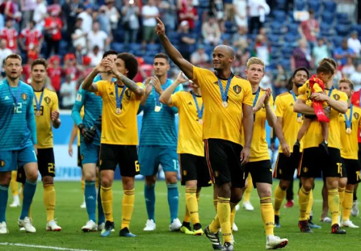 Los jugadores de Bélgica saludan a sus seguidores tras quedarse con la medalla de bronce del mundial. /Foto EFE