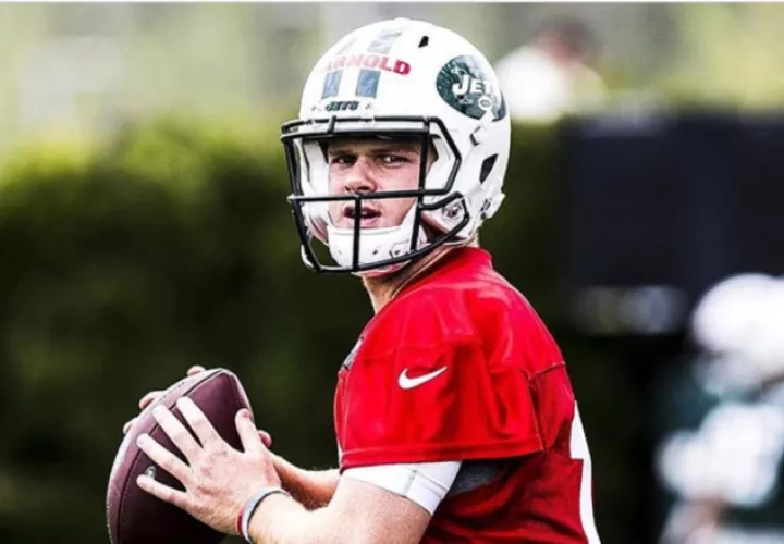 Sam Darnold  @samdarnold 