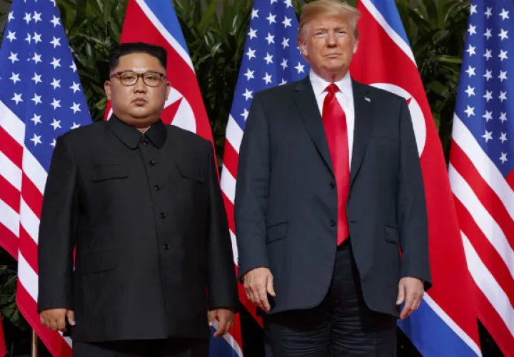 Donald Trump y Kim Jong-un, se reunieron en junio de este año. FOTO/AP