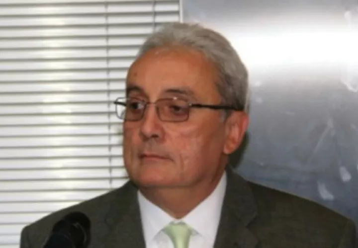 Roberto Meana deberá explicar sobre el alza de la tarifa eléctrica. Foto: Archivo