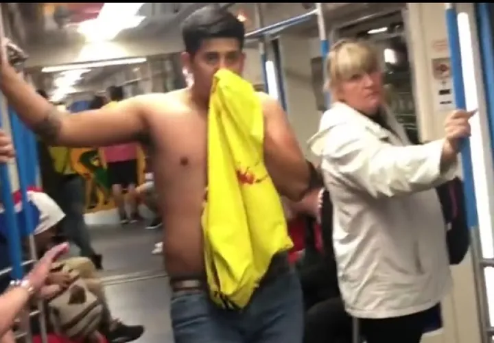 A los colombianos no le gustó el comportamiento de los ingleses. Foto Captura