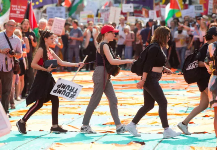 El "circo de la resistencia", nombre simbólico con el que la organización denominó la movilización, se puso en marcha como reacción a la visita oficial del jefe de Estado estadounidense al Reino Unido.