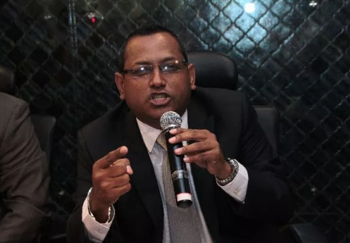 Diputado Raúl Pineda.