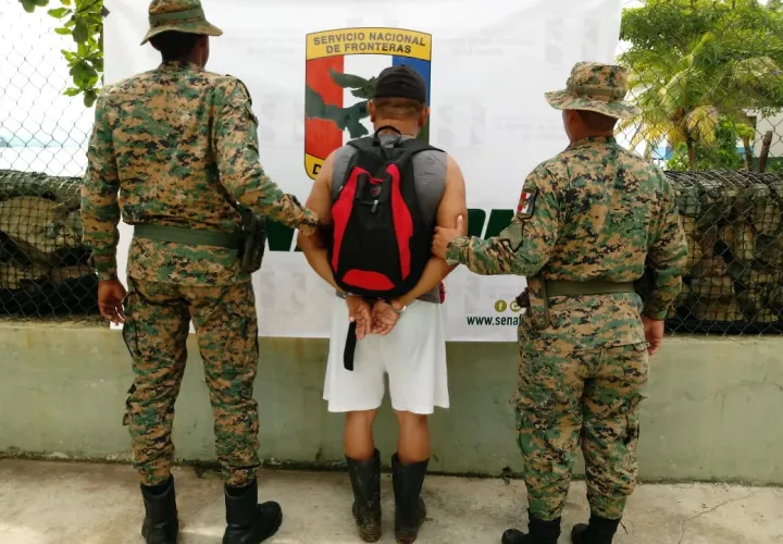 El coyote estaba con ocho cubanos y tres indios. / Foto: Senafront.