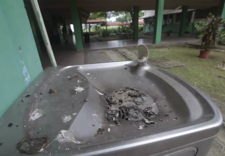 Colegios a nivel nacional presentan fallas en infraestructuras. Foto/Archivos