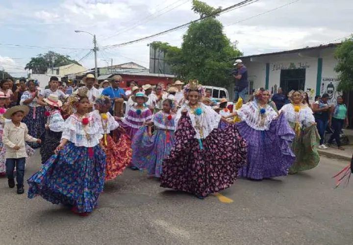 La picarona es la pollera más popular del pueblo antonero. 