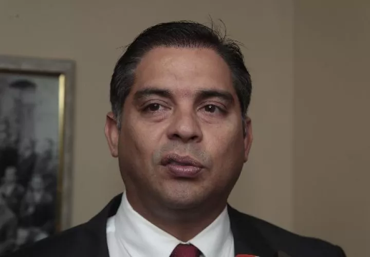 Diputado Beby Valderrama